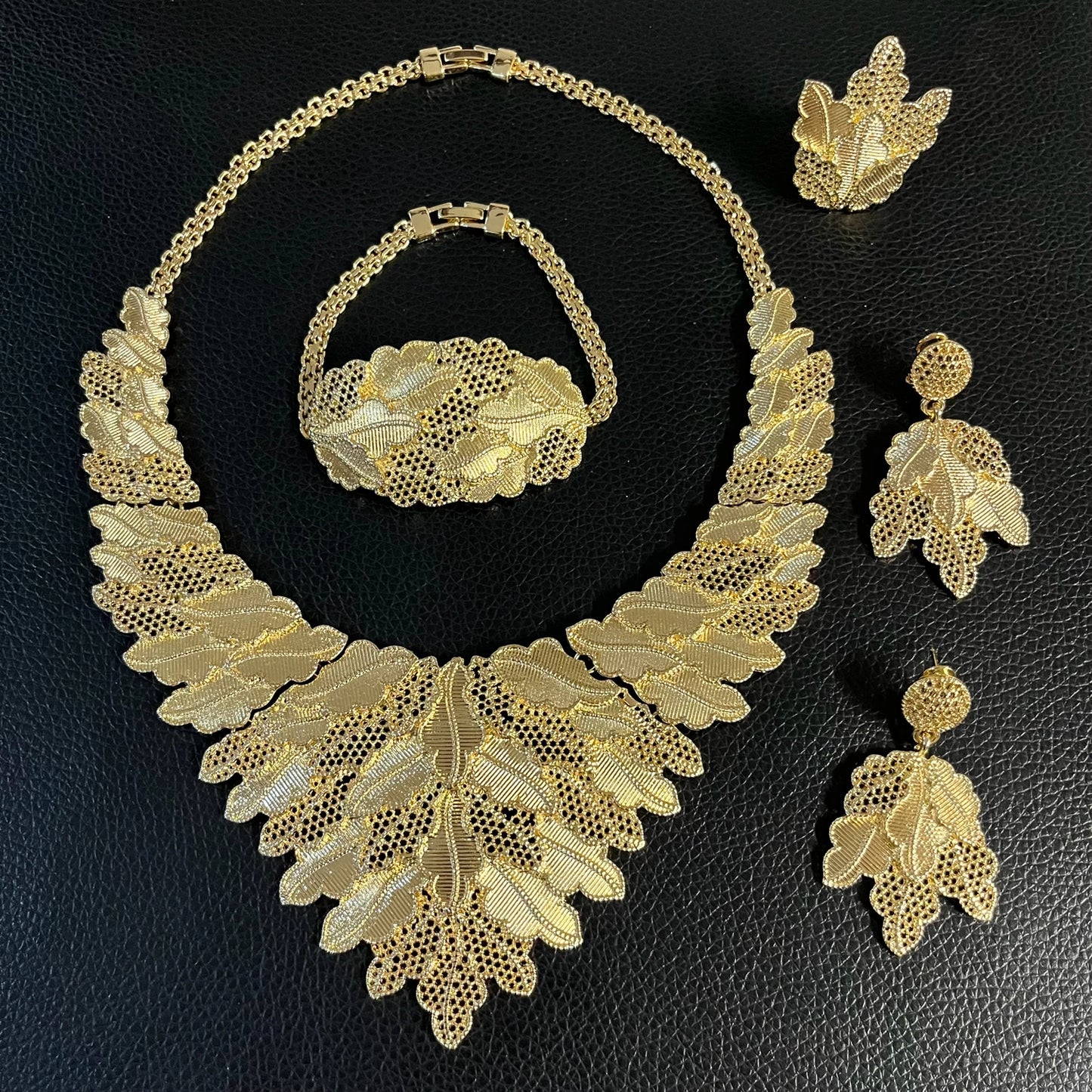 Zhuerrui Gold Plated Ethnic Style Leaf Lace Jewelry Set Necklace Bracelet Earrings Ring for Party Wedding Occasions I0001120