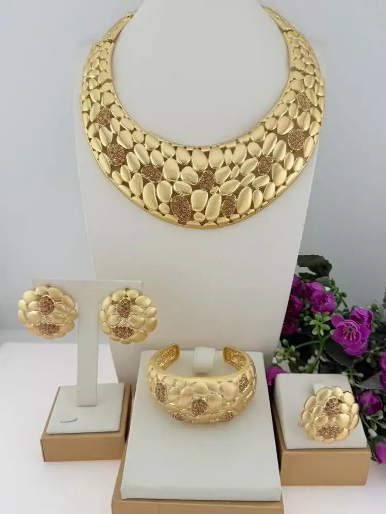 Zhuerrui Luxury Gold Plated 4PCS Jewelry Set for Women African Dubai Bridal Wedding Bib Necklace Classic Jewel Gift I0173