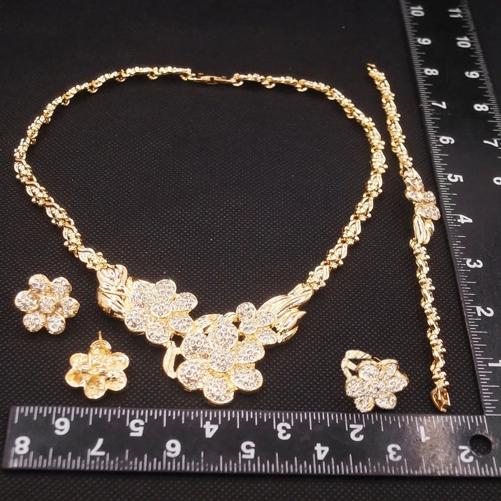 Zhuerrui New Style High Quality Crystal Flower Shape Dating Set Victorian Woman Gift 24K Gold Plated Wedding Jewelry Sets X0118