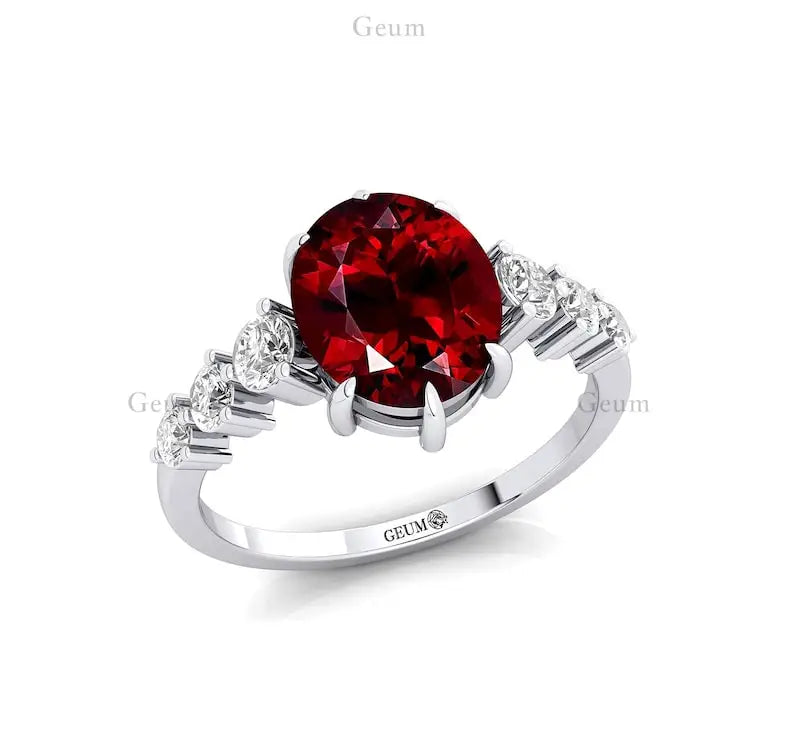 18K Solid Gold Ring With Natural Red Garnet Gemstone Luxurious Design Pure Gold Fine Birthstone Jewelry With Real Diamonds OEM