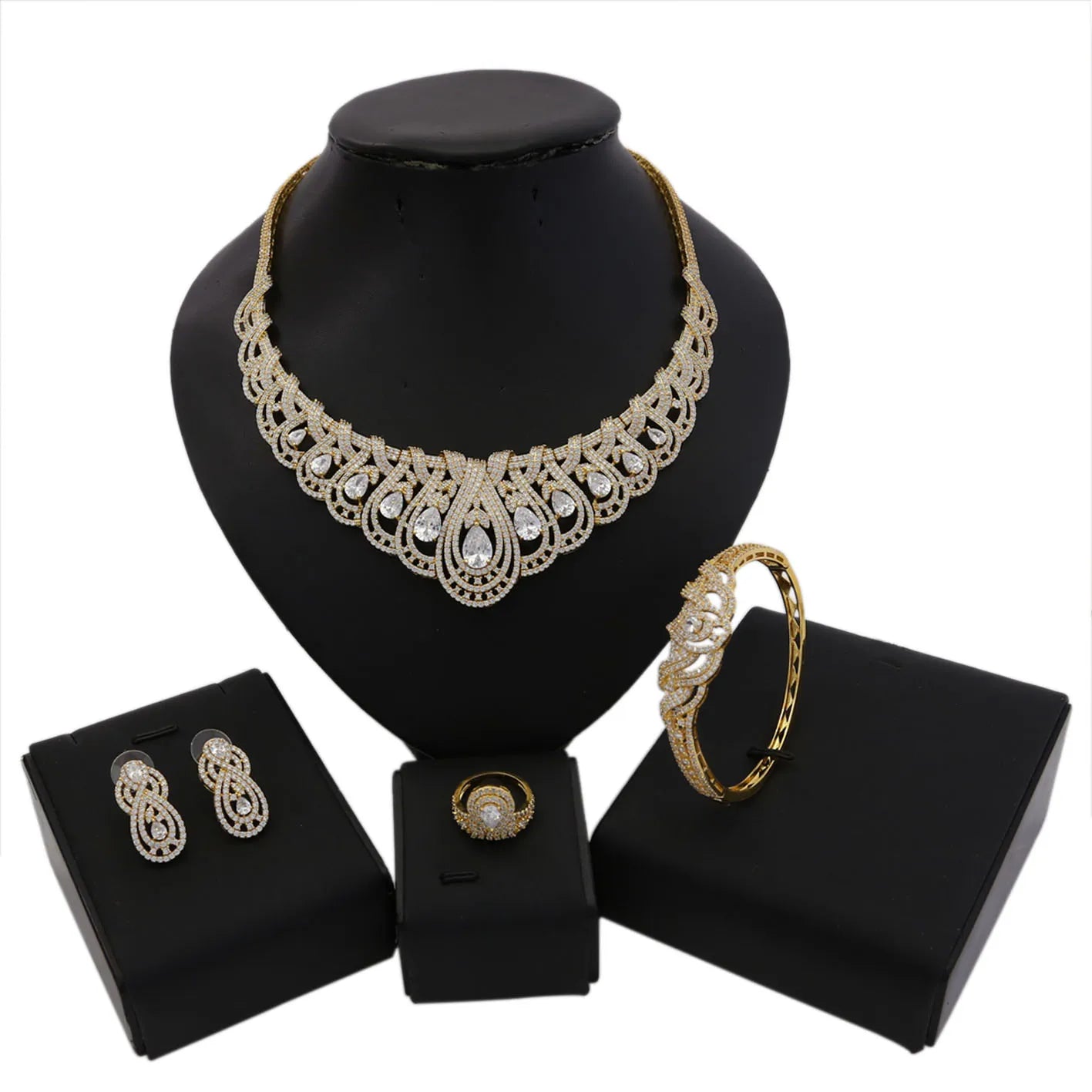 Zhuerrui Dubai Italy Nigeria Gold Plated Butterfly Pendant Diamond Necklace Chain Necklaces and Earrings Jewelry Set HZ18091102