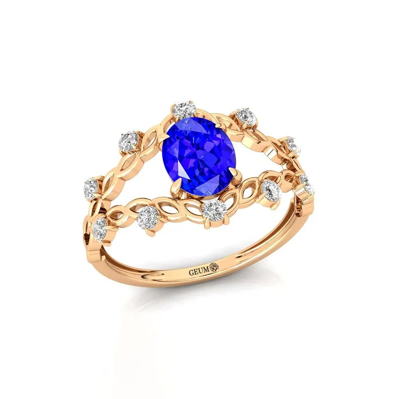 Exclusive Designer Oval Cut Natural Tanzanite Gemstone Rings Pure 18K Solid Gold Adorned Natural Diamonds Wedding Classic
