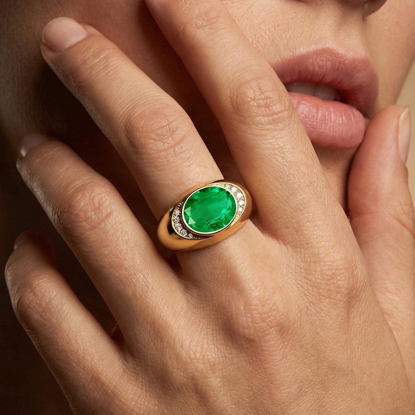 Exquisite 18K Solid Gold Classic Wedding Rings with Oval Cut Lab Grown Emerald and Real White Diamonds Rhodium Plated Ring Gift