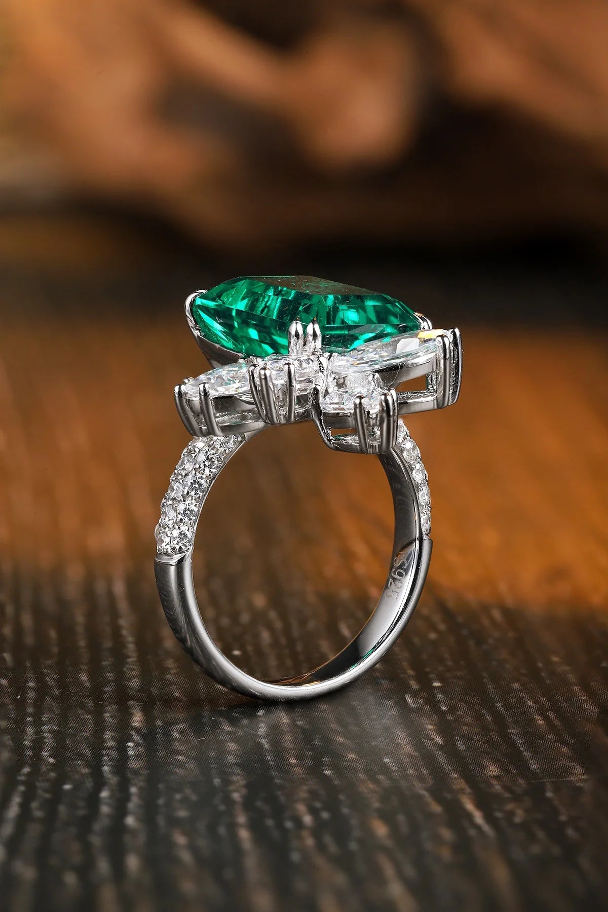 Gemfiori Anster Emerald Cut Lab Made Diamonds and Ring S925 Sterling Silver Lab Created Emerald Women Ring