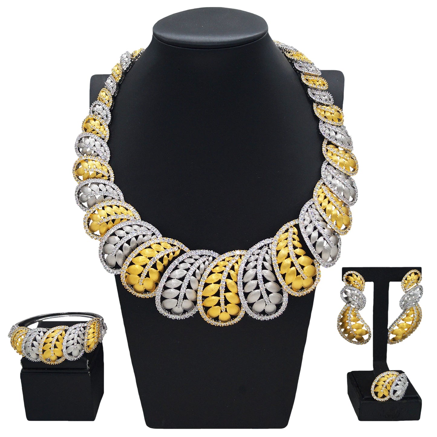 Zhuerrui New Design Sense Jewelry Set American High-end Diamond Series Ladies Classic Inheritance Wedding Four SetsHZ24745217