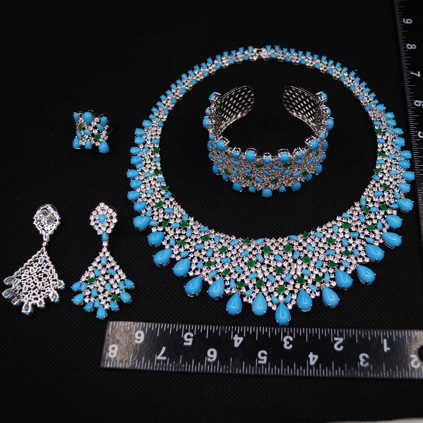 Zhuerrui New Design Sense Jewelry Set American High-end Diamond Series Ladies Classic Inheritance Wedding Four SetsHZ24741326
