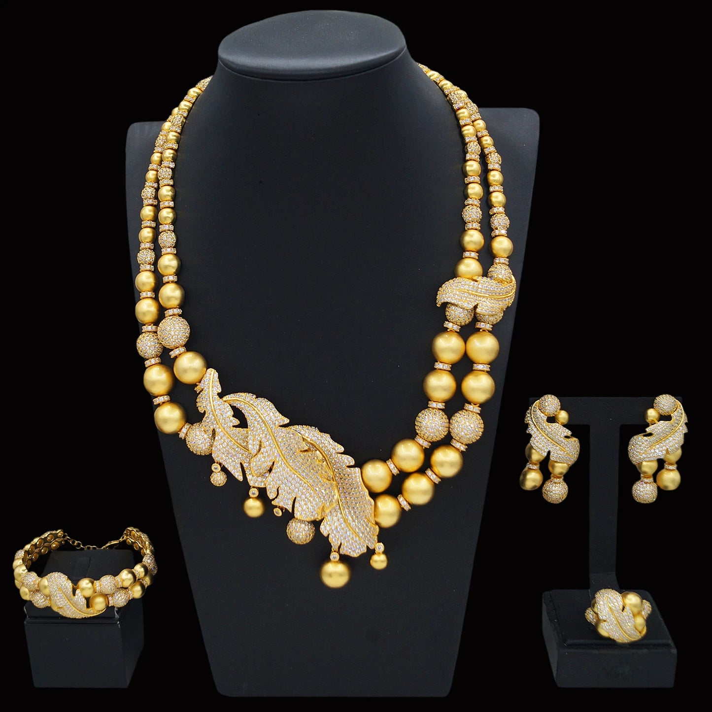 Zhuerrui New Design Sense Jewelry Set American High-end Diamond Series Ladies Classic Inheritance Wedding Four SetsHZ24020228