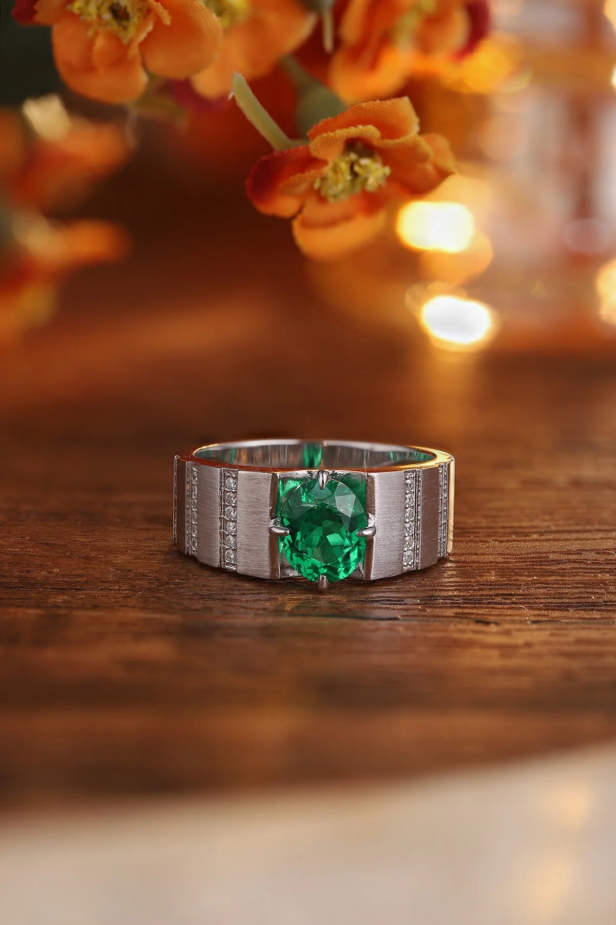 Gemfiori Anster Lab Made Diamonds and Ring S925 Sterling Silver Oval Cut Lab Created Green Sapphire Men Ring