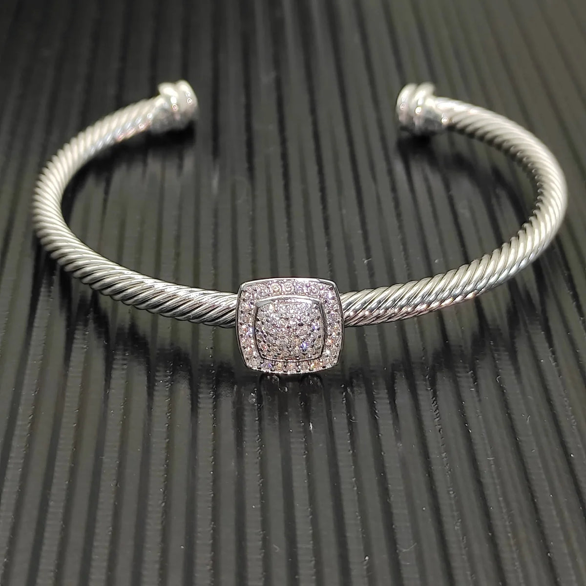 FASHIONISTA DY High-Quality Gold-Plated Diamond-Set Bangle, Unisex Silver-Plated Diamond-Set Bangle, Jewelry