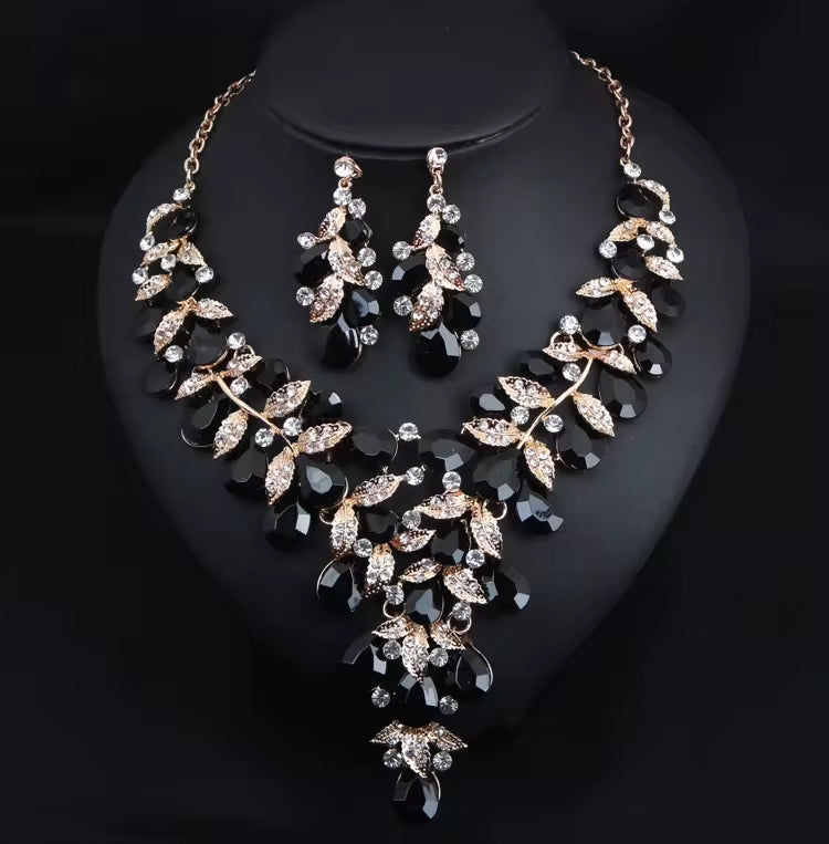 8 SETS FOR £79/-