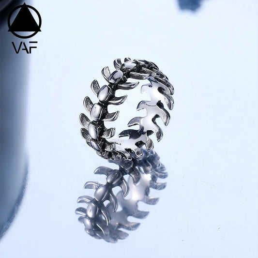 NEWLiFE REBEL Landmark Path Cluster Ring in Stainless Steel