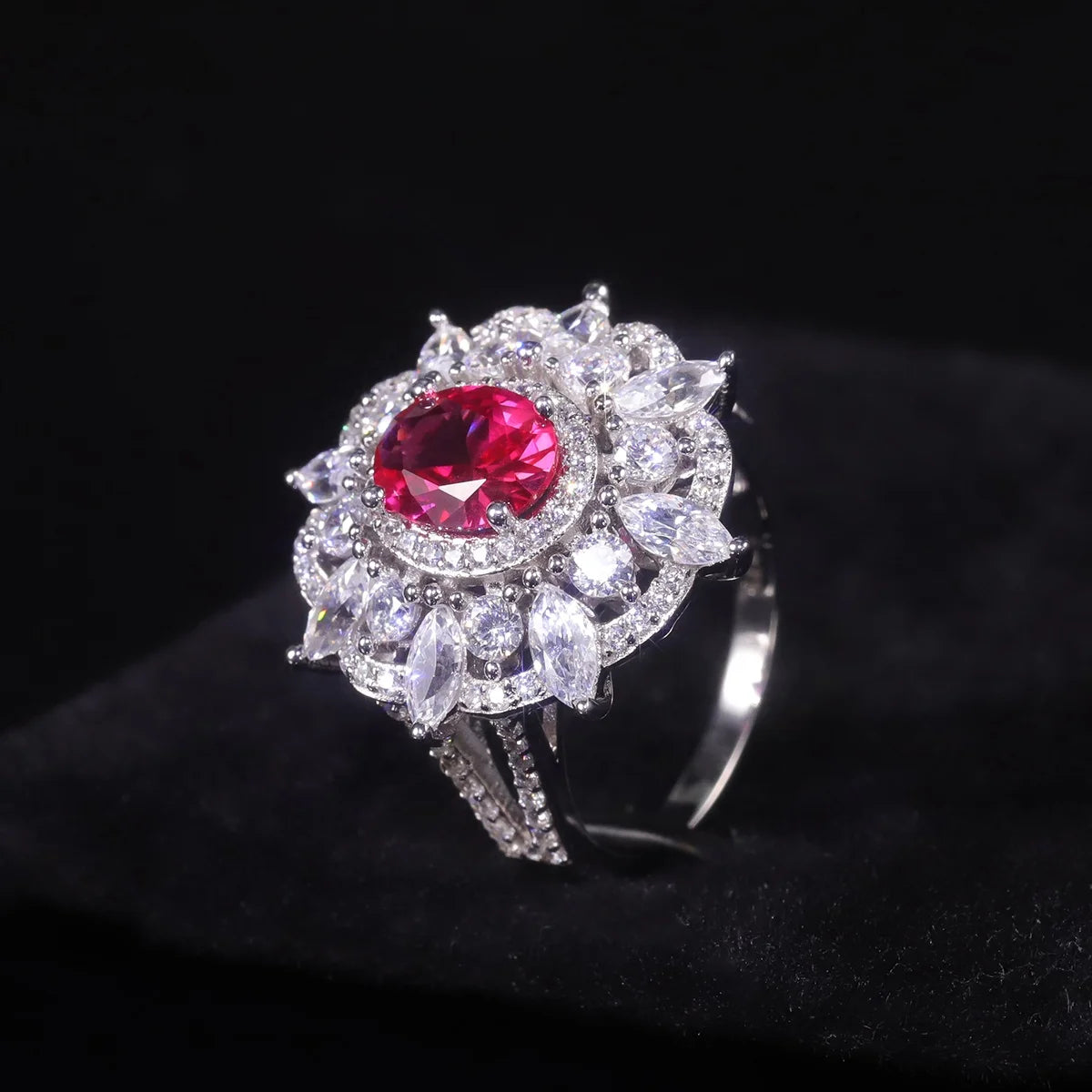 ArtistA AR013 Abiding Luxury Vintage Cubic Zirconia 925 Sterling Silver Ice Cut Lab Grown Ruby White CZ Flower Anniversary Ring