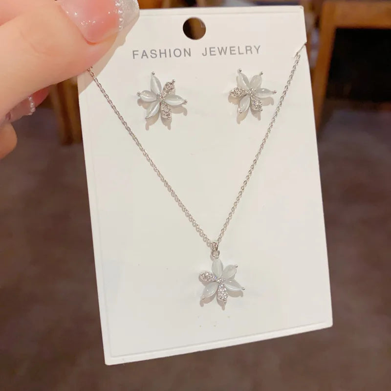 Top Quality Fashion Exquisite Cat Eye Stone Flower Necklace and Earrings Set Classic Real Gold Plated Jewelry Set for Women
