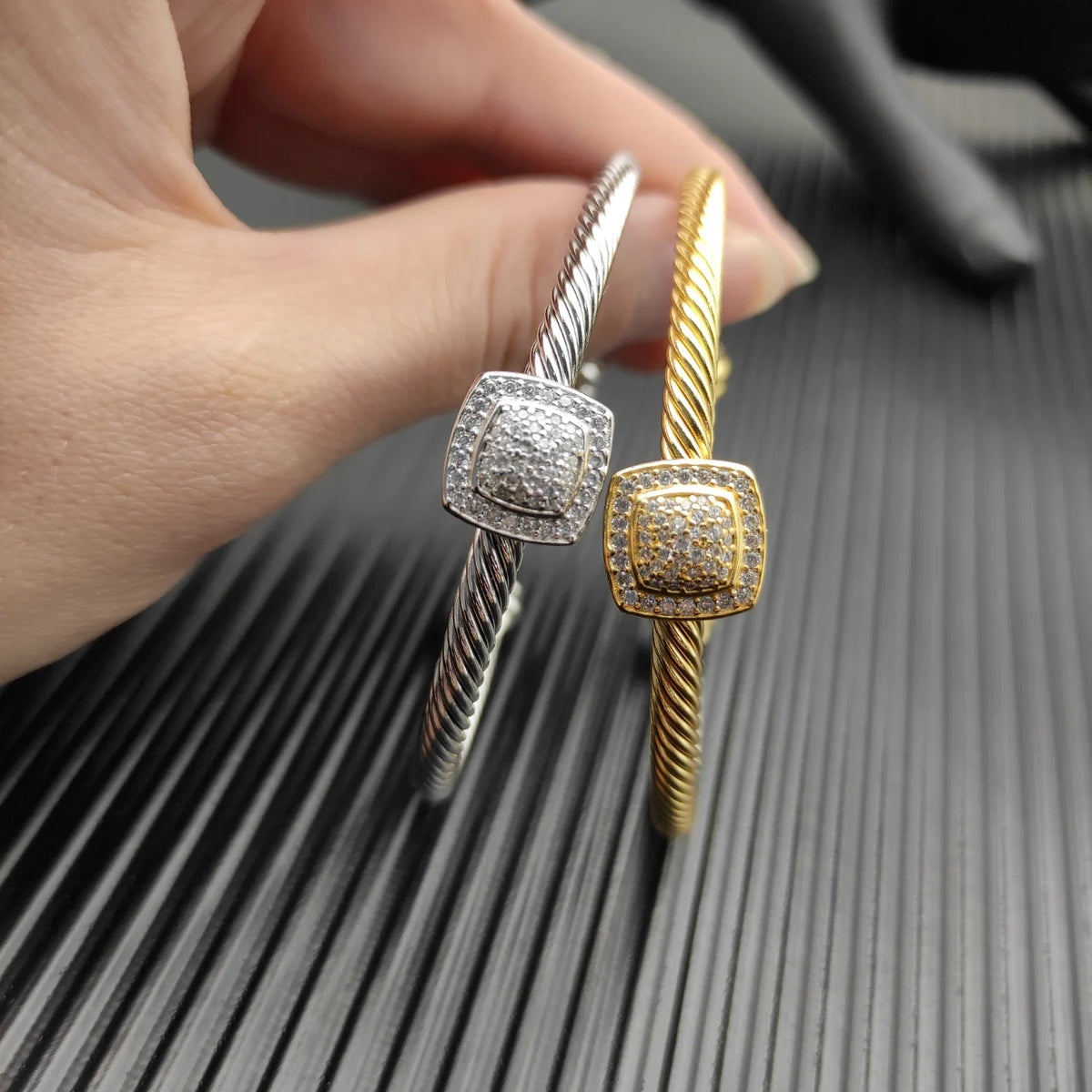 FASHIONISTA DY High-Quality Gold-Plated Diamond-Set Bangle, Unisex Silver-Plated Diamond-Set Bangle, Jewelry