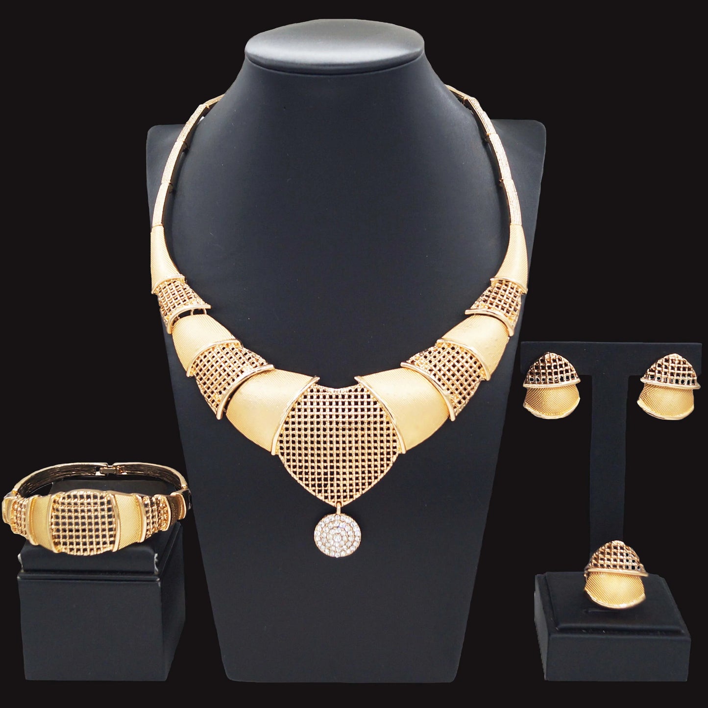 Zhuerrui High-end Bridal Gold Jewelry Sets Simple Silver Pink Beads Necklace Jewelry Set Exquisite Costume Accessories HA23253
