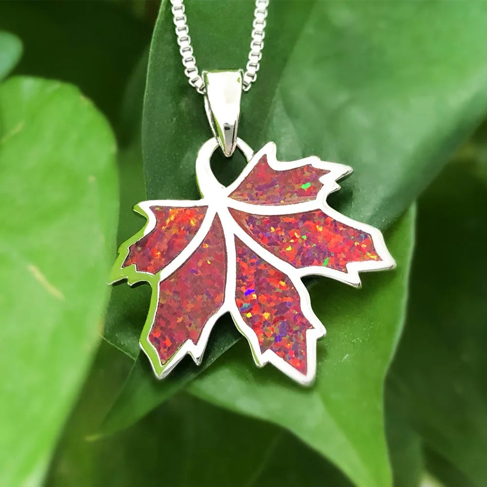 Hot Selling Copper Christian Opal Inlaid Maple Leaf Plant Pendant Silver Plated Autumn-Inspired Dainty Sweater Chain Necklace