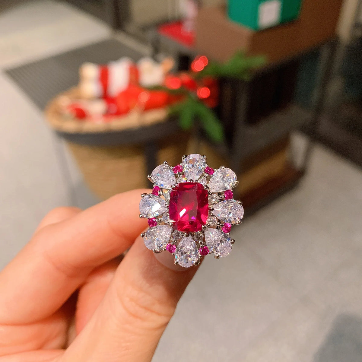 Gemfiori French Style Floral square Zirconia Necklace Personalized and Fashionable Ring Niche High-end Texture Set