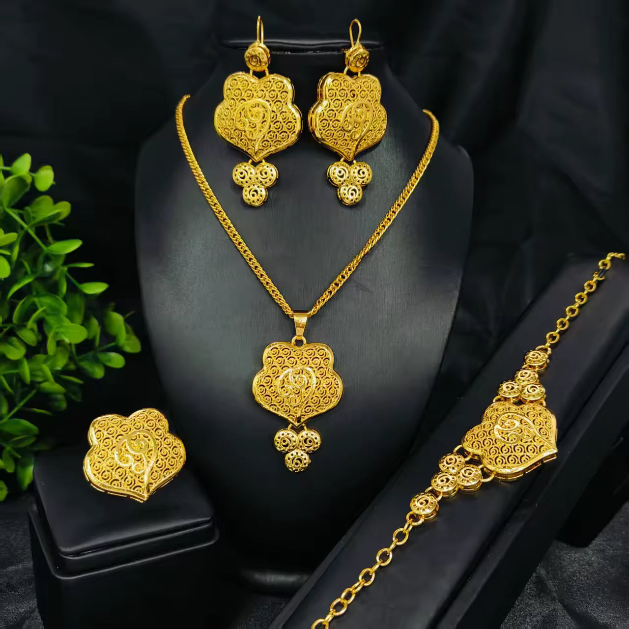 NLB01SPECIAL131 10 sets for £79/-
