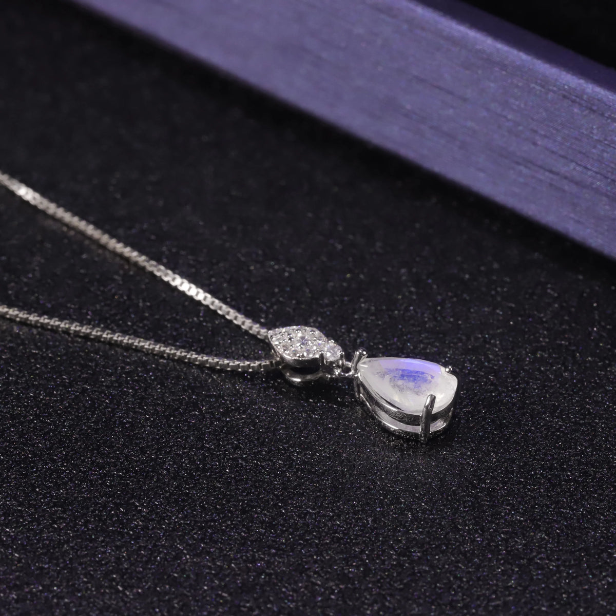 ArtistA OL0872 Abiding Cubic Zirconia Teardrop 6x9MM Real Moonstone Gemstone Sterling Silver 925 Pendant Necklace