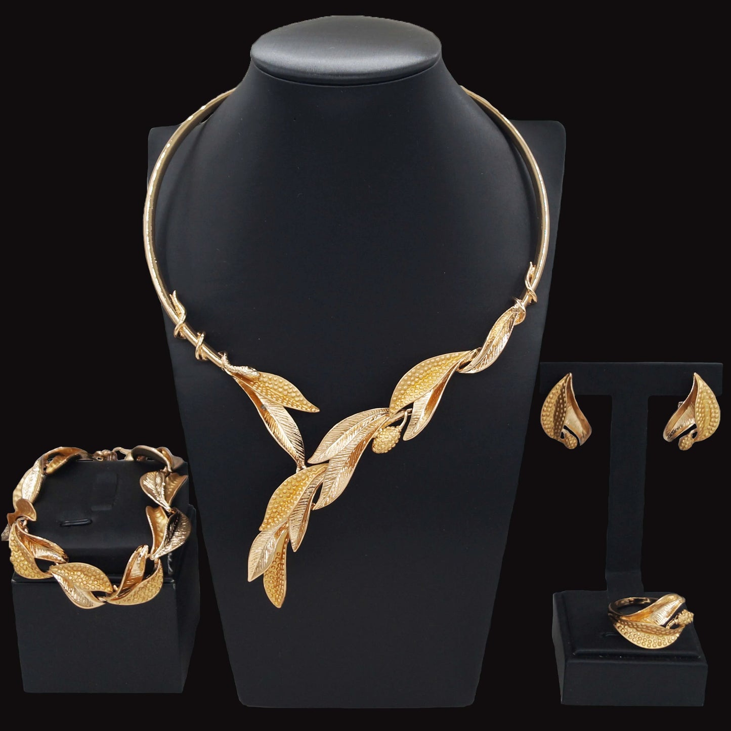 Zhuerrui Exquisite Gold Luxury Jewelry Sets Cheap Silver Leaf Shape Necklace Jewelry Set Fashion Women's Festival Gifts HA23261