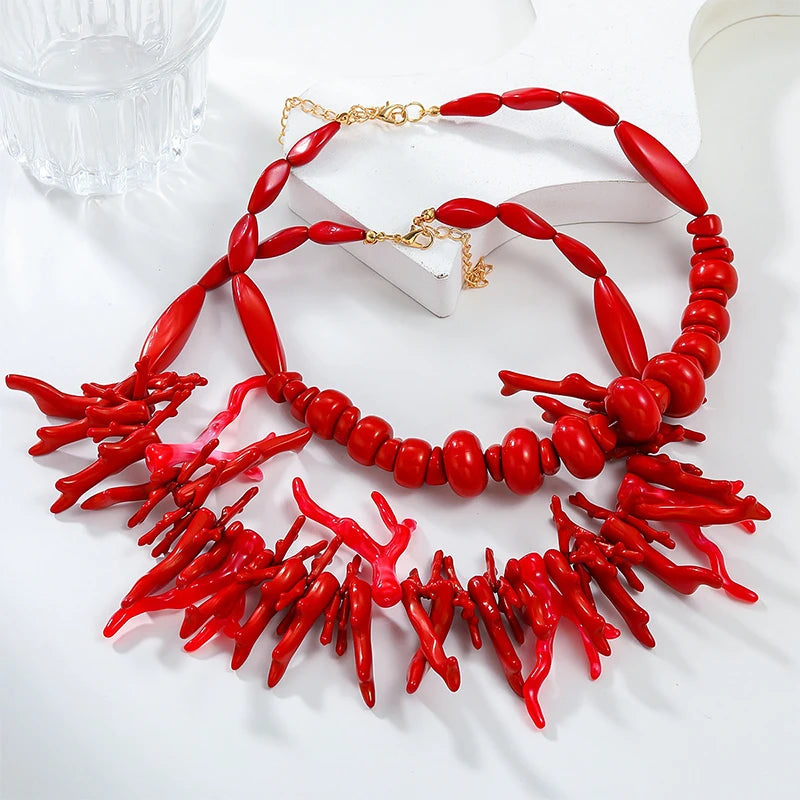 Alloy Clasp Red Coral Statement Necklace, Exaggerated Bohemian Ocean Beaded Choker, Fashion Holiday Jewelry for Women