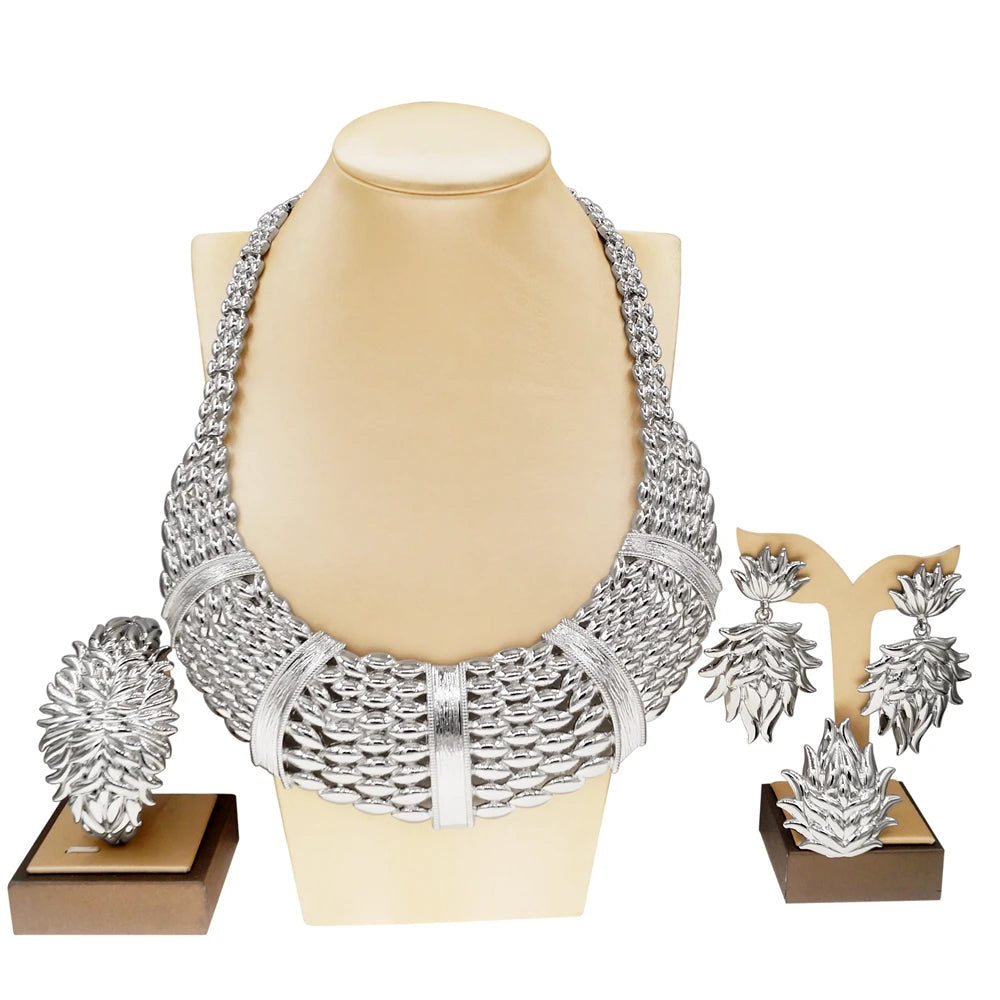 Zhuerrui 24k Gold Plated Latest Brazilian Jewelry Set Three Color Electroplating Custom Jewelry Big Necklace Jewellery H00577