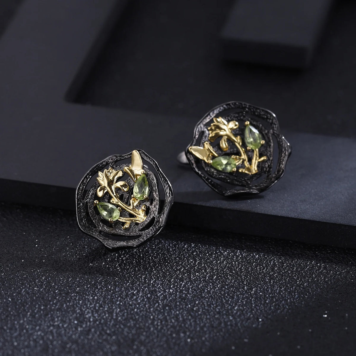 ArtistA Abiding Original Design Gold Plated Two Tone Geometric Lotus Flower Butterfly 925 Sterling Silver Peridot Jewelry Set