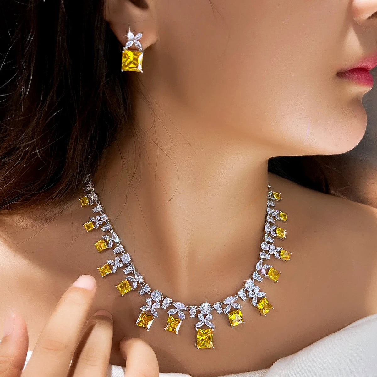Trendy 2pcs Sets Big Square Cubic Zircon Women Luxury Bridal Yellow Jewelry Set for Wedding Anniversaries Annual Dinner Party