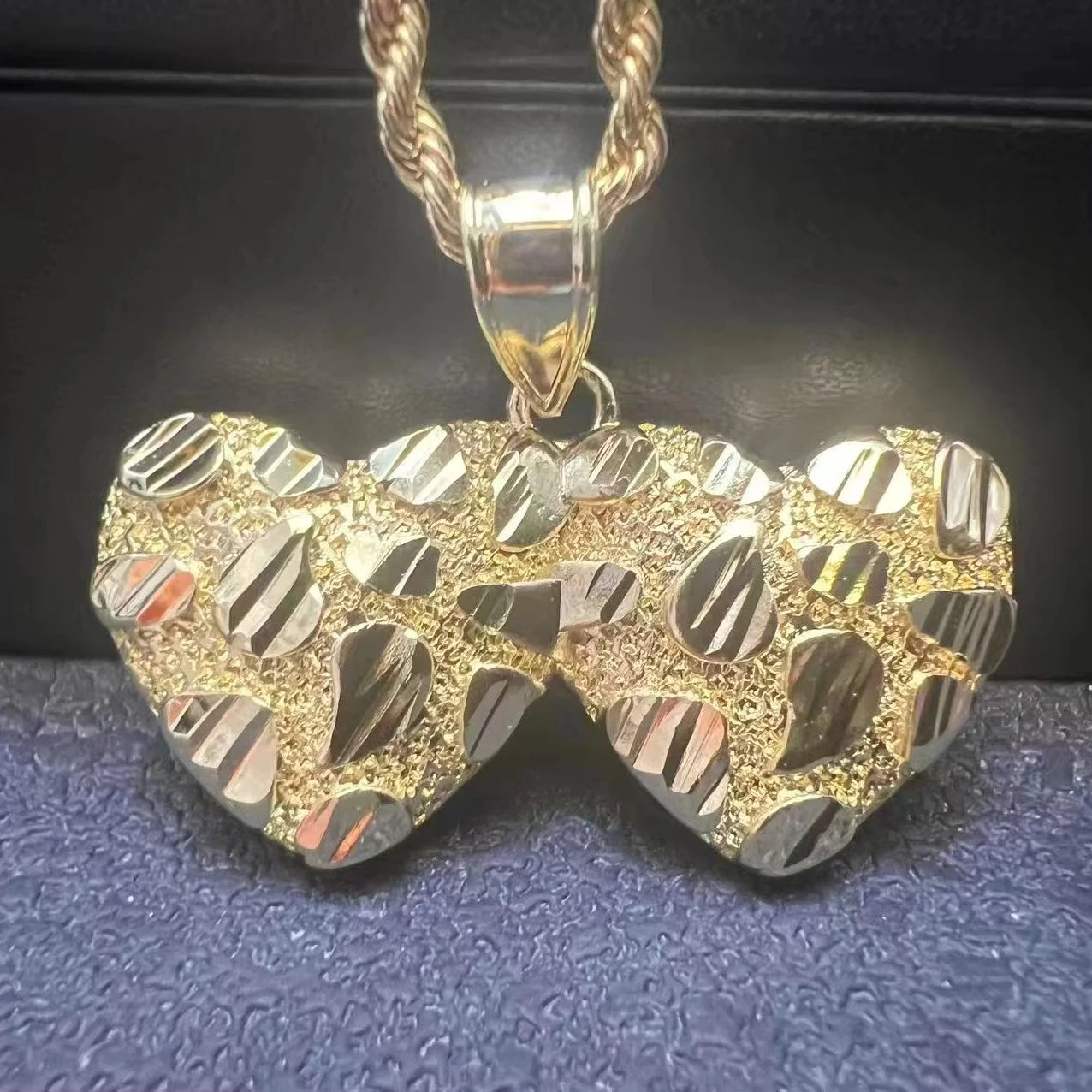 Stainless Steel Hip Hop Unique Design Gold Nugget Cut Heart Shaped Charm Pendant Necklace for Women/men Jewelry