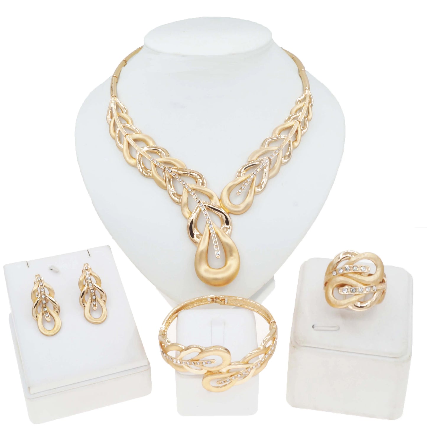 Zhuerrui Hot Selling Gold Jewelry Sets Simple Silver Drop Beads Necklace Jewelry Set Latest Woman Pendant Accessories HA23256