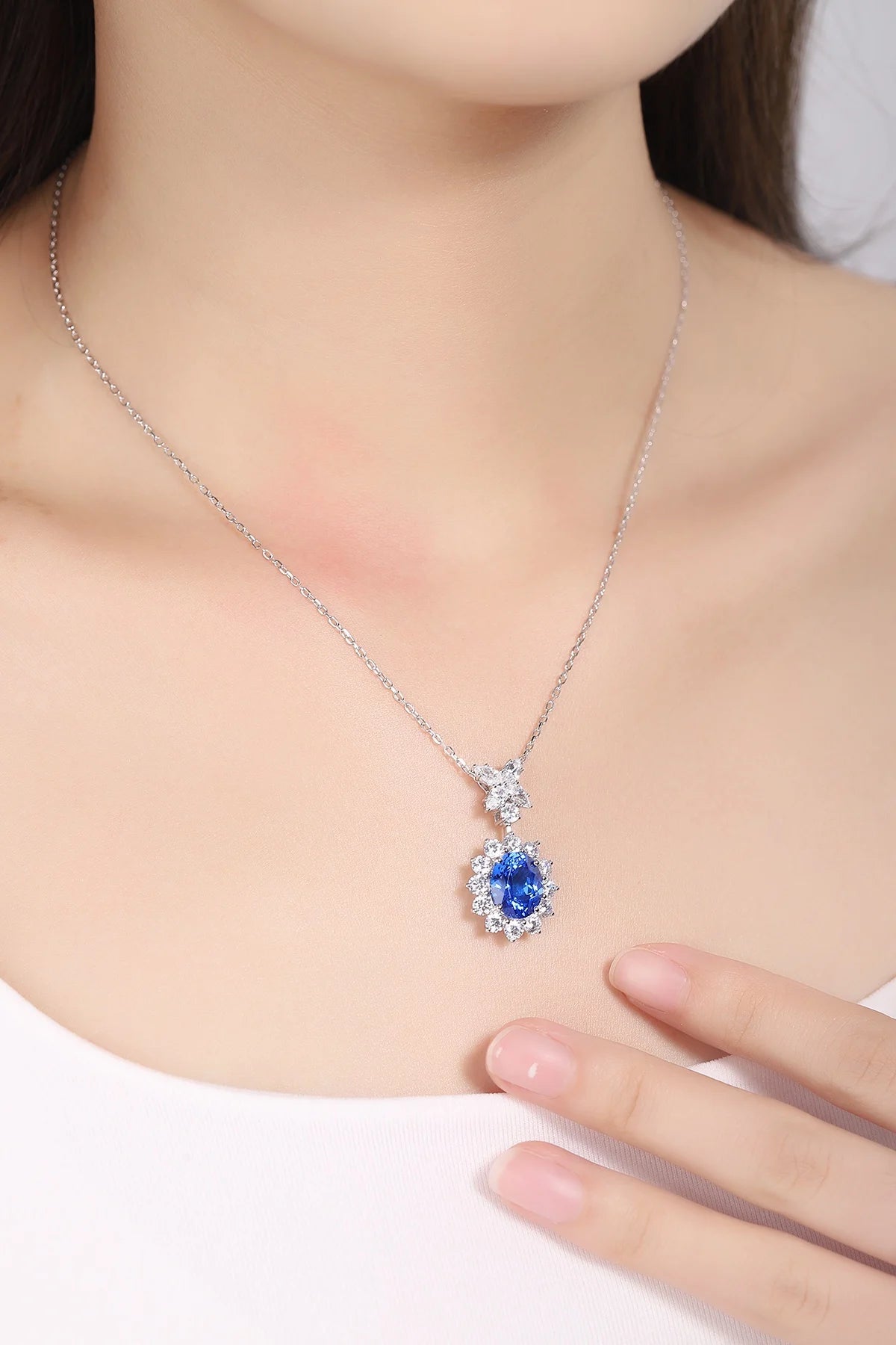 Gemfiori Anster 925 Sterling Silver High-quality Cultivated Cobalt Spinel Necklace - Suitable for Parties or As a Gift
