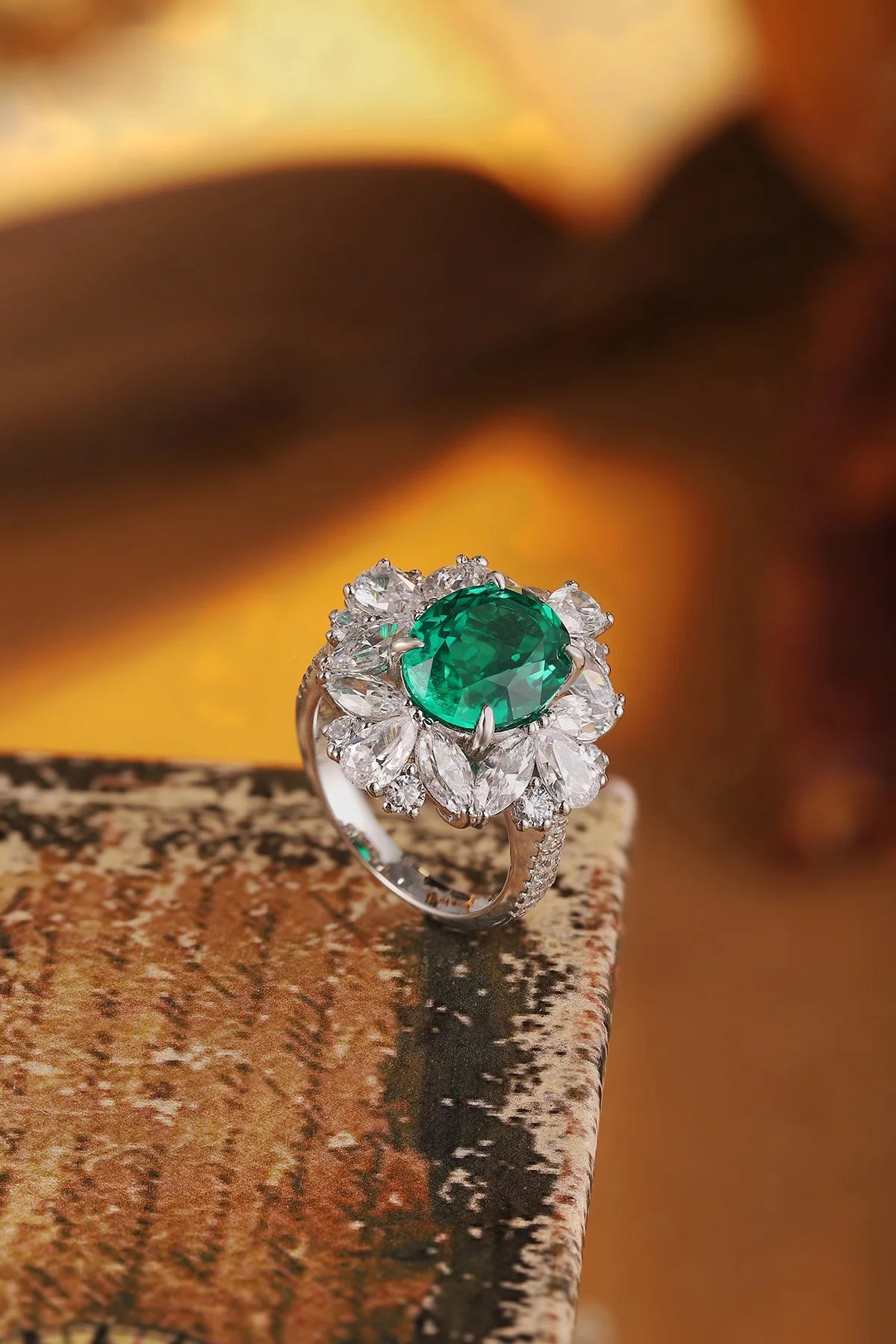 Gemfiori S925 Silver Cultivated Emerald Ring Main Stone: 3.54CT Side Stones:5.81CT Weight: 7.42g