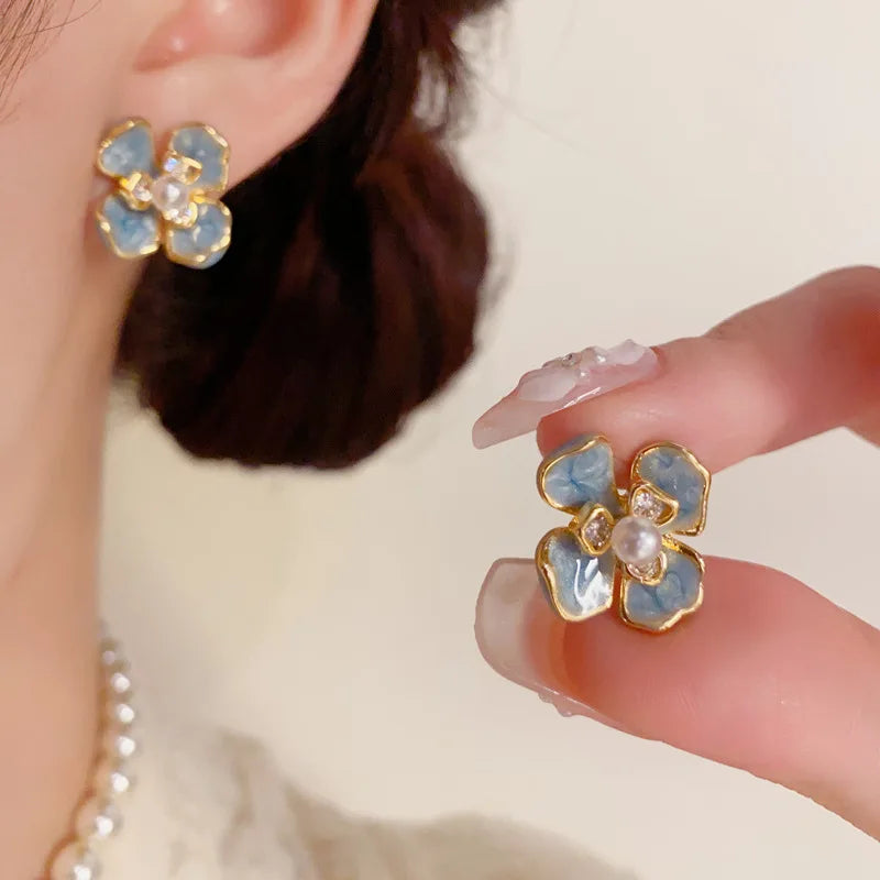 Top Quality Fashion Exquisite Blue Flower Necklace and Earrings Set with Pearl Classic Real Gold Plated Jewelry Set for Women