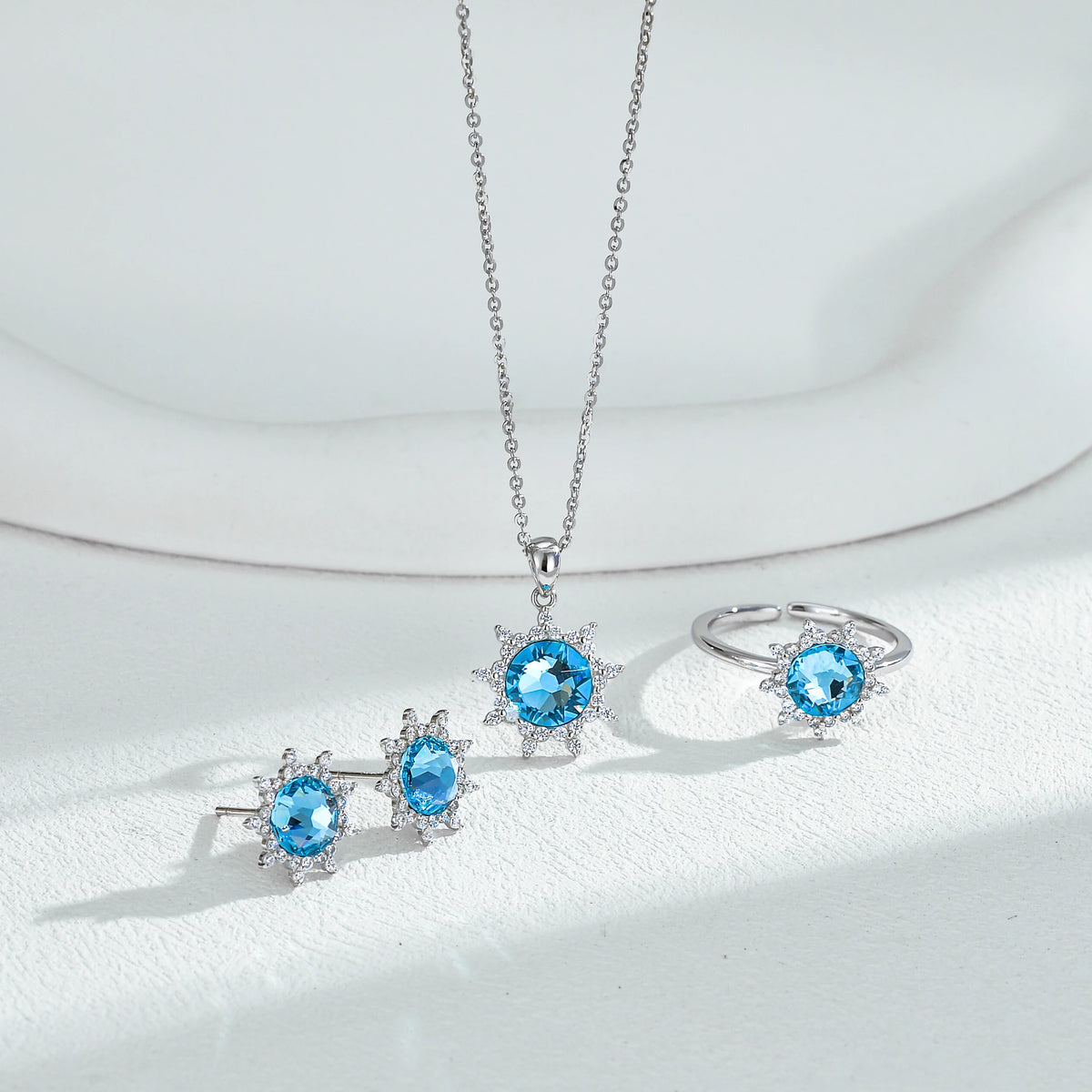 ArtistA 925 Sterling Silver Classic Sun Flower Gift Party Wedding Pendant Necklace Earrings Ring Women Fashion Accessories
