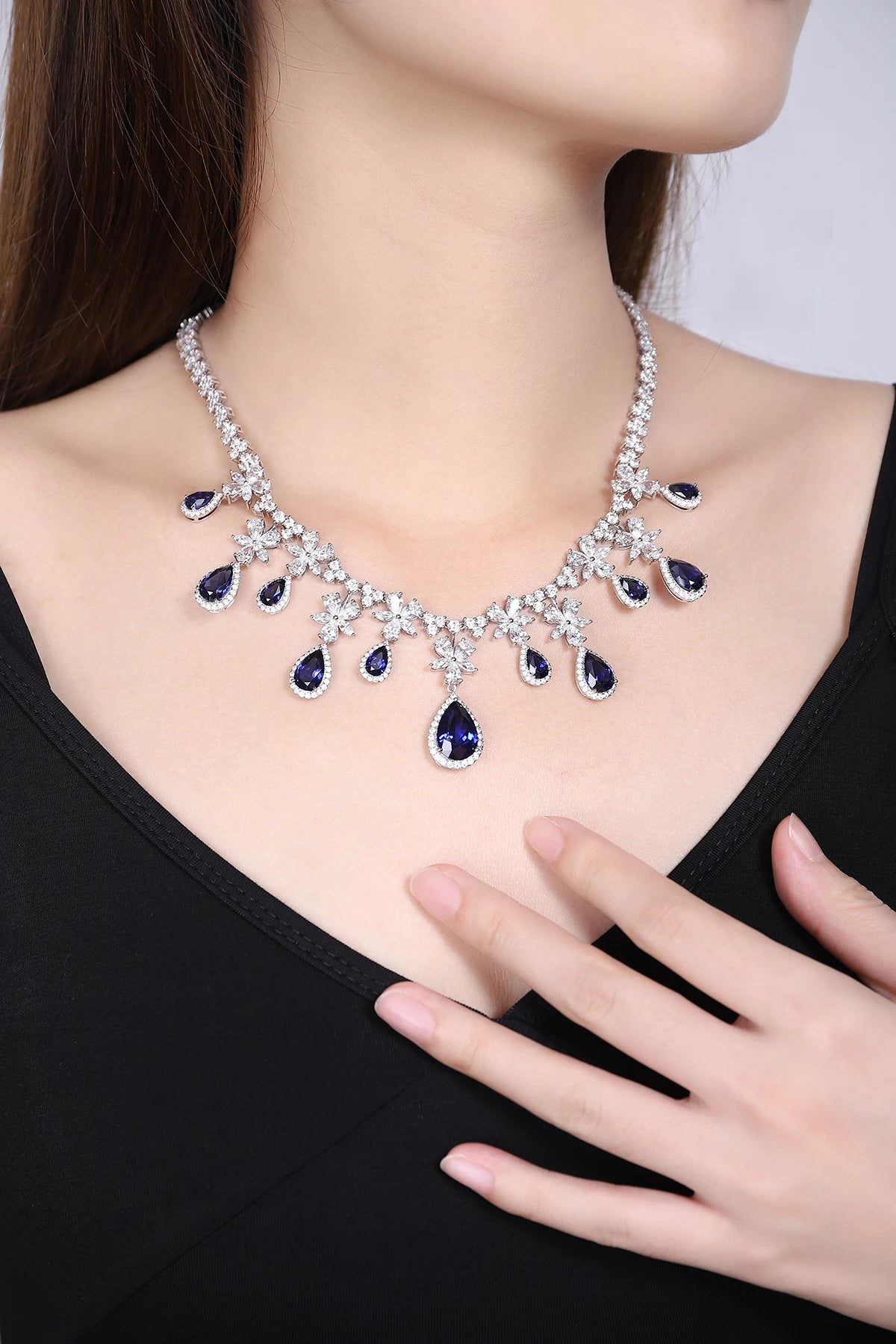 Gemfiori Luxury Design Lab Grown Sapphire Jewelry S925 Rhodium Plated Women Gemstone Party Engagement Necklace Customized Gold Acceptable