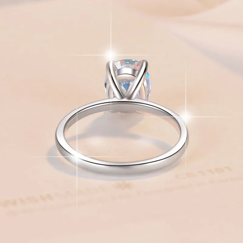 Minimalist S925 Sterling Silver Gold Plated Anti Tarnished Women's Fine Jewelry Oval Cut 0.5CT VVS GRA Colorful Moissanite Rings