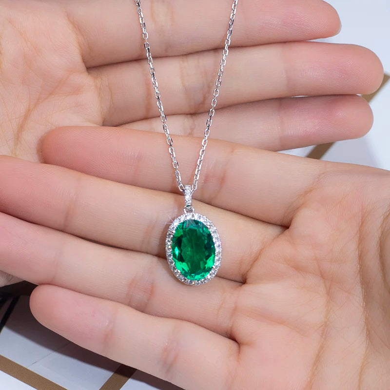 Messi Jewelry  MSN-737 18K White Gold Oval Shape Lab Emerald Moissanite Pendant Necklace