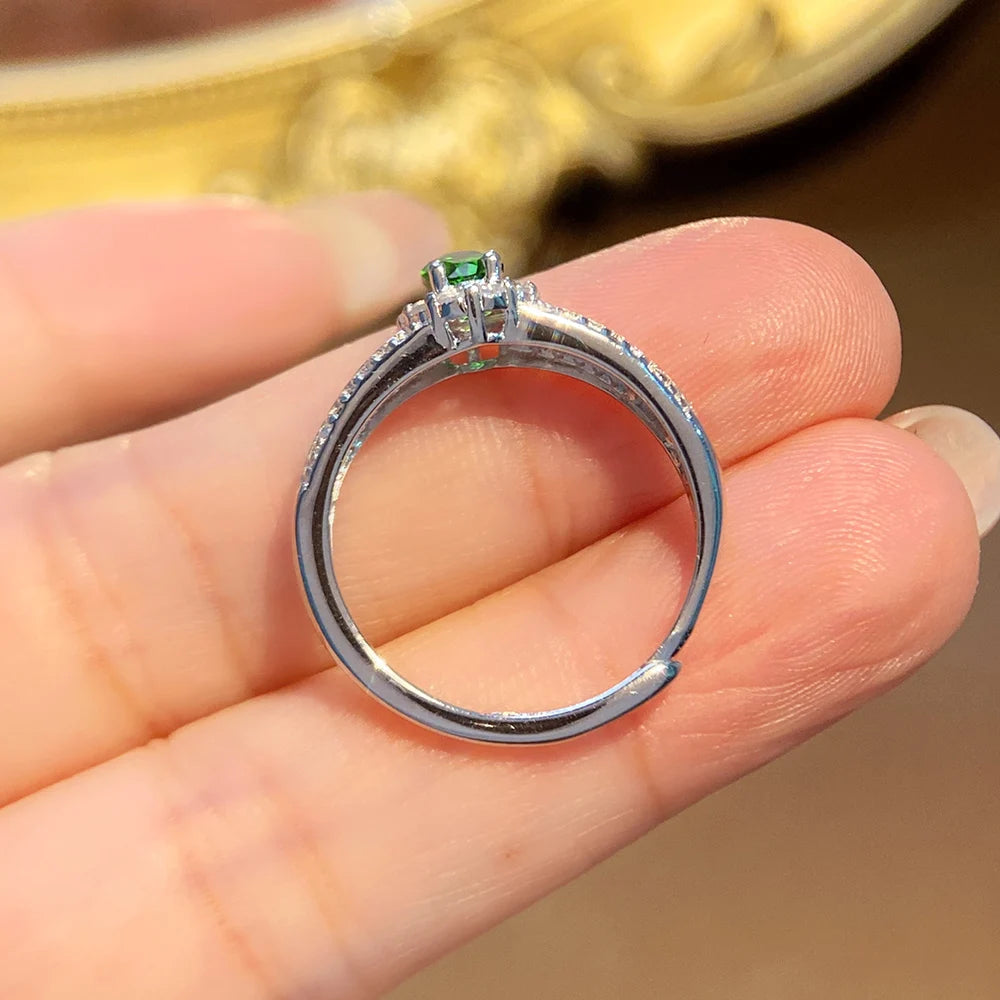 Gioiellieri High Quality Natural Diopside Ring S925 Silver Inlay Simple Design Women Clavicle Chain Gemstone Jewelry