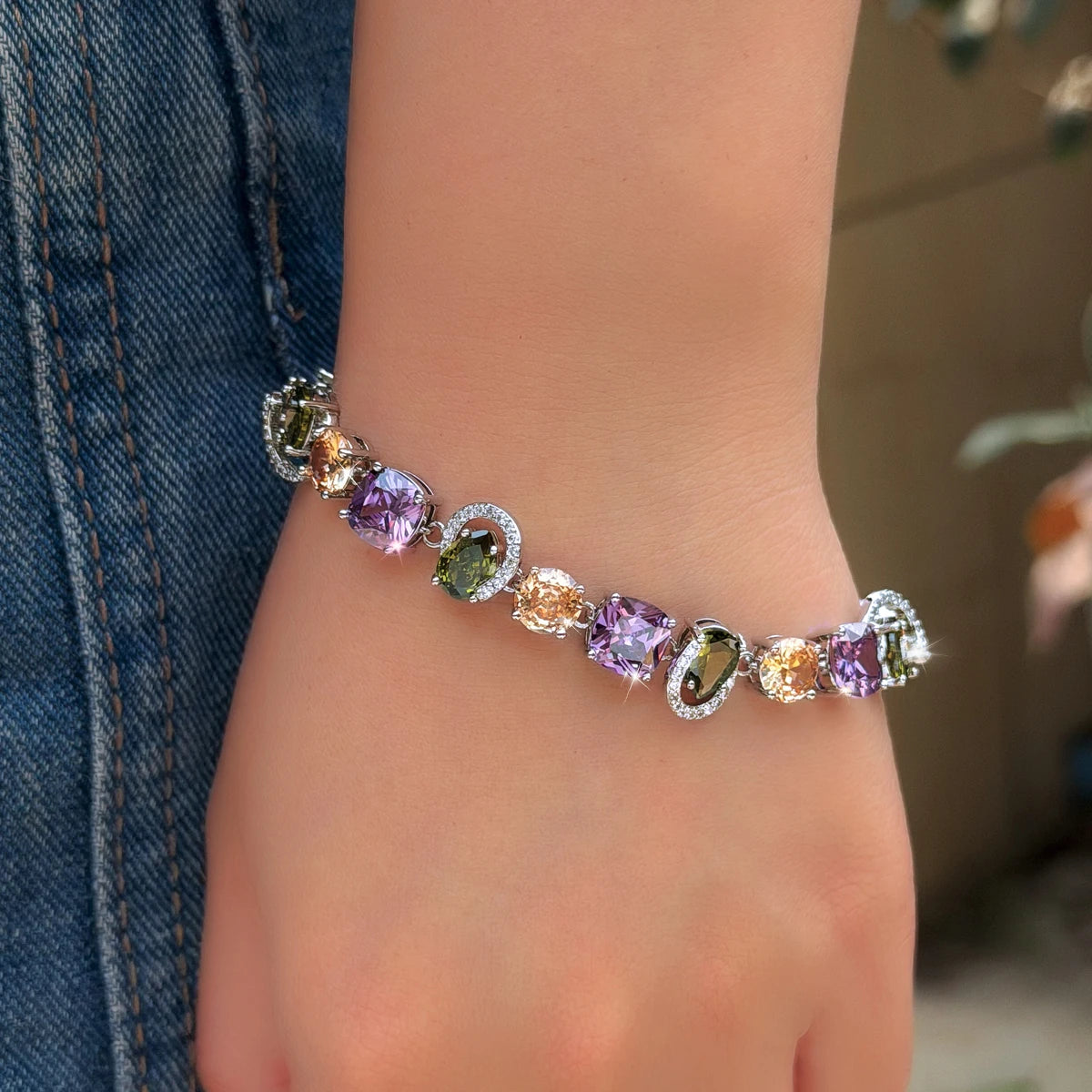 S&S CZ Square Charm Bracelet – Princess Cut – Silver Plated – 18.5cm – Collection
