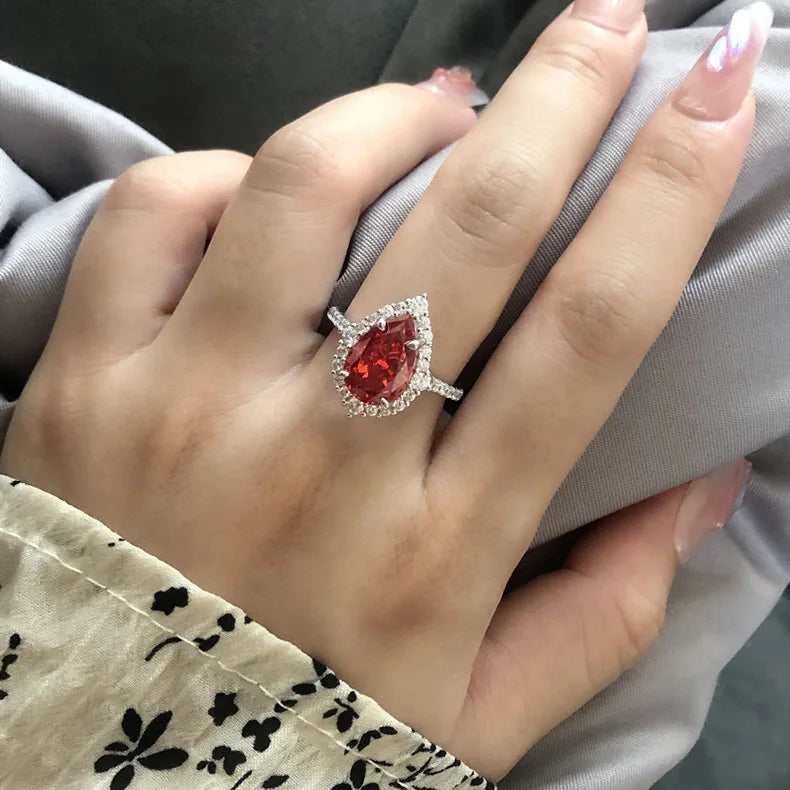 MuShan Jewelry Factory 925 Sterling Silver Rings for Women 7ct 8 * 12 Pear Shaped Red Synthetic High Carbon Diamond Jewelry