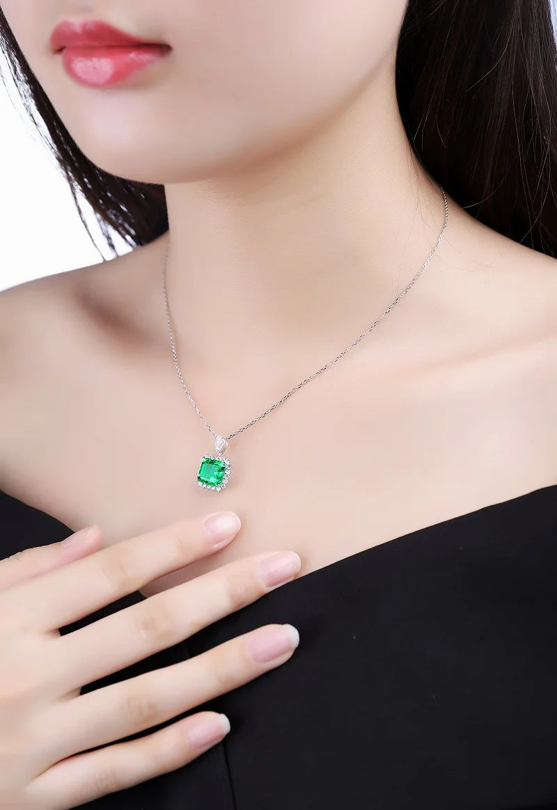Gemfiori Asscher 9*9mm 3ct Hydro Emerald 18k gold pendant Necklace from Shenzhen custom jewelry manufacturer Wuzhou Gemfiori