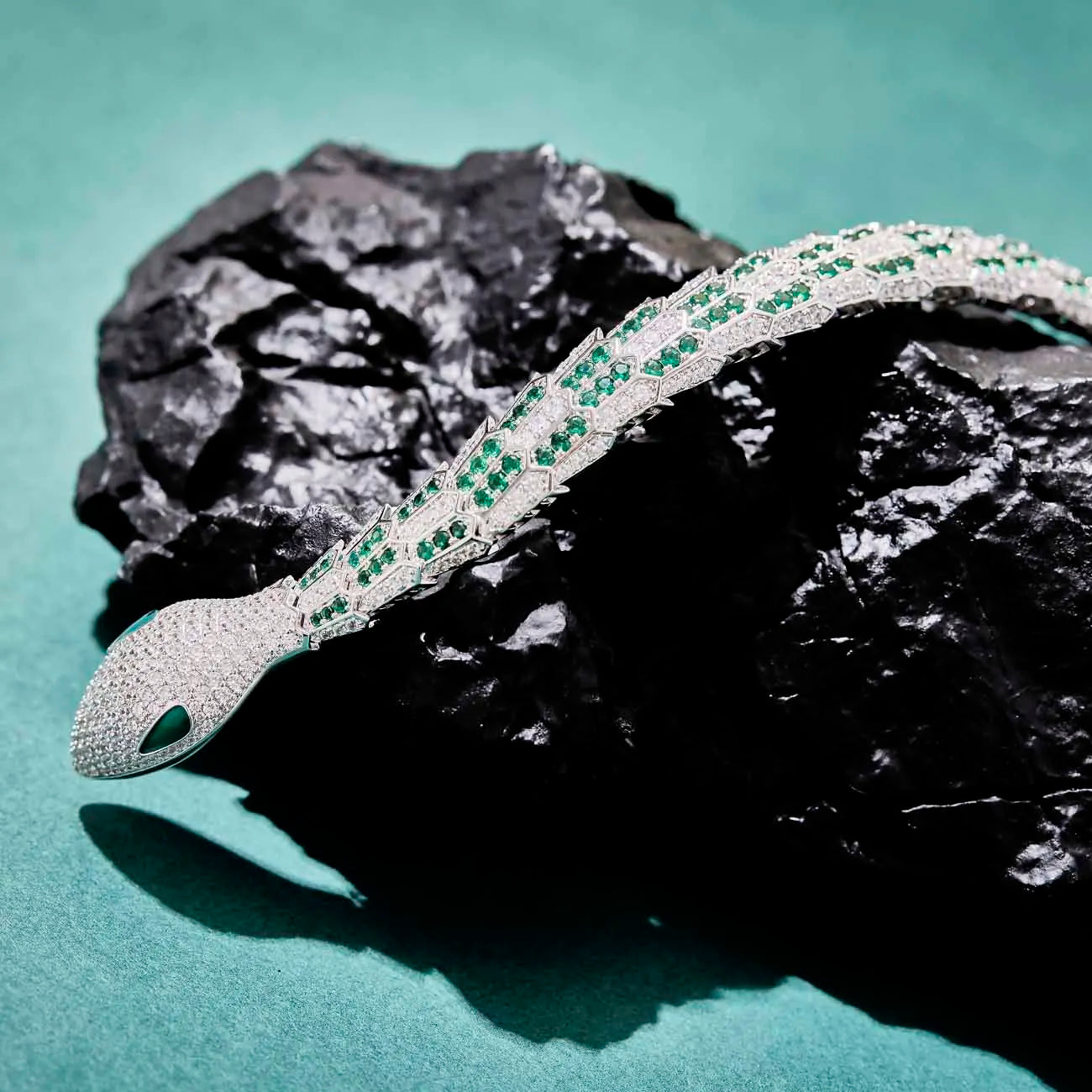 Luxury Brand Design Bridal Accessories Green CZ Diamond Full Paved Snake Necklace Bracelet Sets
