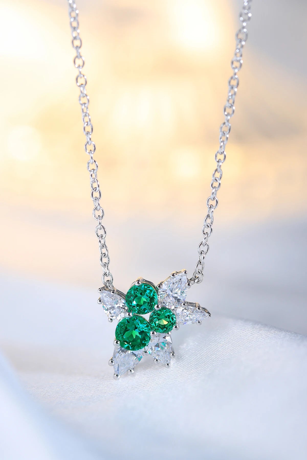 Gemfiori Factory Direct Sale Lab Grown Emerald Gemstone Pendant Necklace 925 Sun Sterling Silver Jewelry for Women