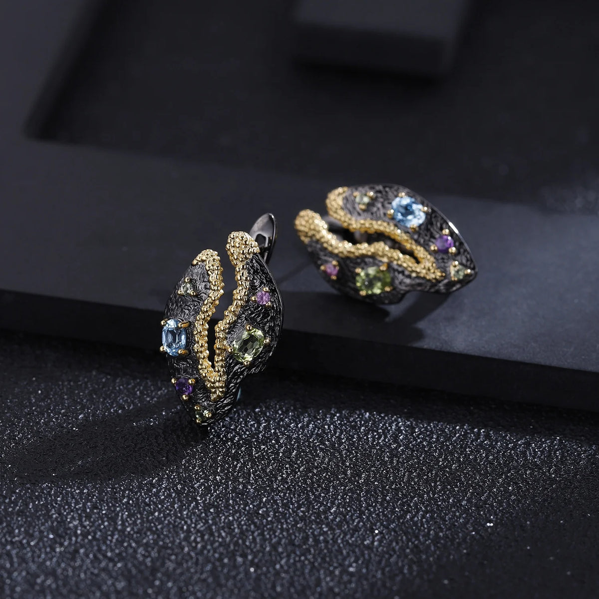 ArtistA Abiding Special Design Natural Stone Peridot Topaz Gemstone Gold Plated & Gun Black Plated 925 Silver Ring Necklace Earrings Set
