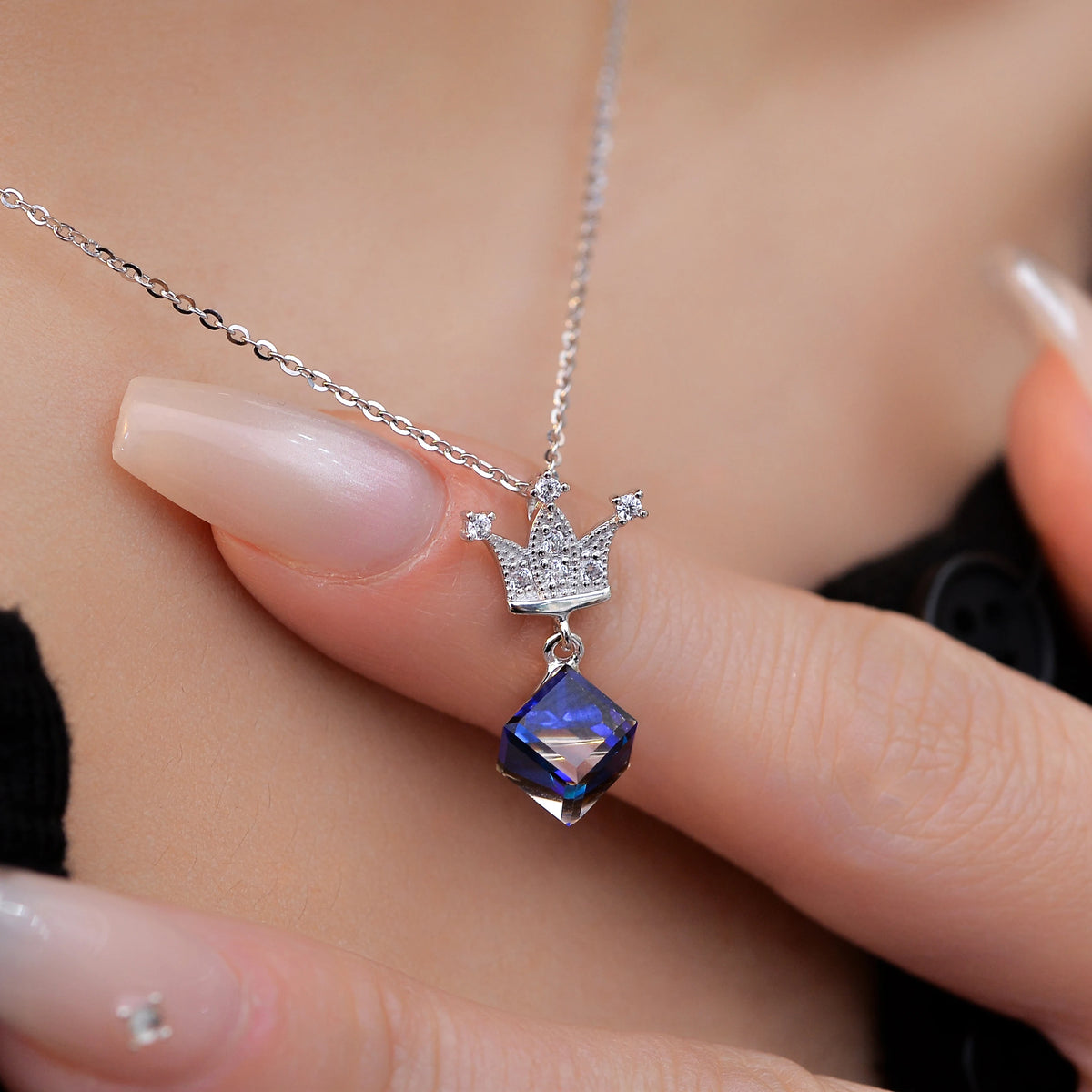 ArtistA Oem Odm Crown Rhinestone Crystal 925 Silver Rhodium Plated Necklace Earrings Set Trendy Women's Jewelry for Birth Gift