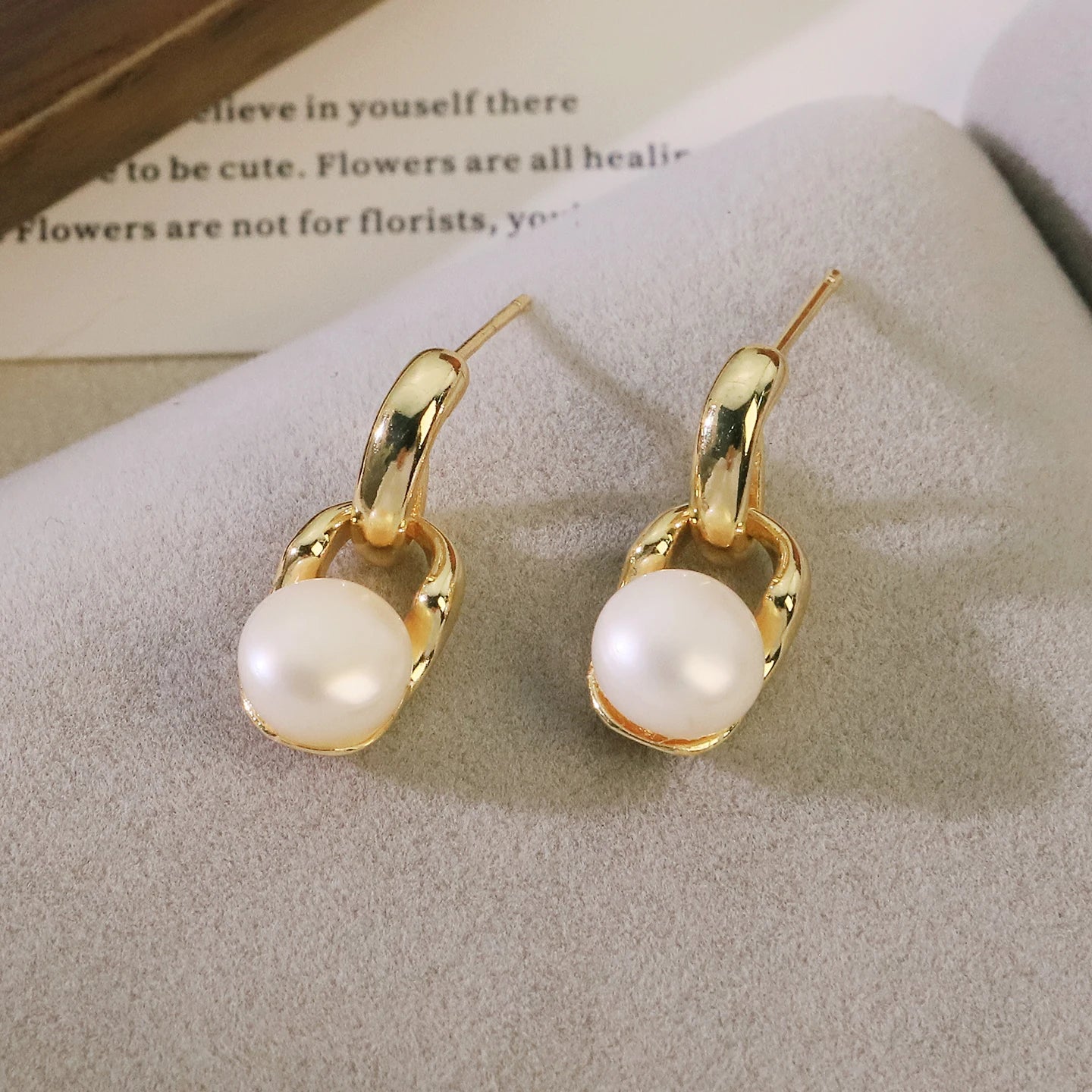 New Jewelry Yiwu Wholesale Gold Plated Natural Pearl Earings Jewelry Women Korean Wholesale Bulk 18K Gold Plated Jewelry
