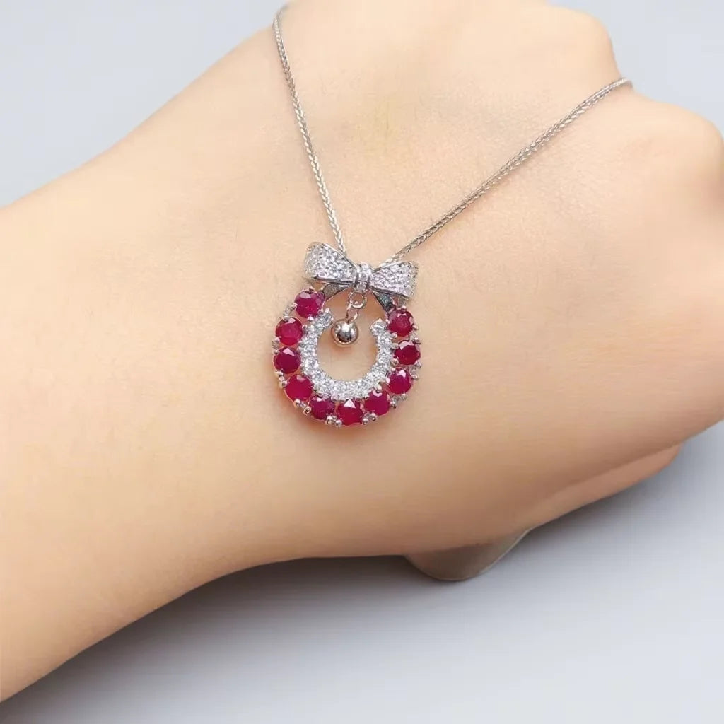 Gioiellieri Natural Ruby Gemstone Christmas Style Pendant Light Luxury High-end Tungsten Precision Inlaid Gemstone Pendant Necklace Women