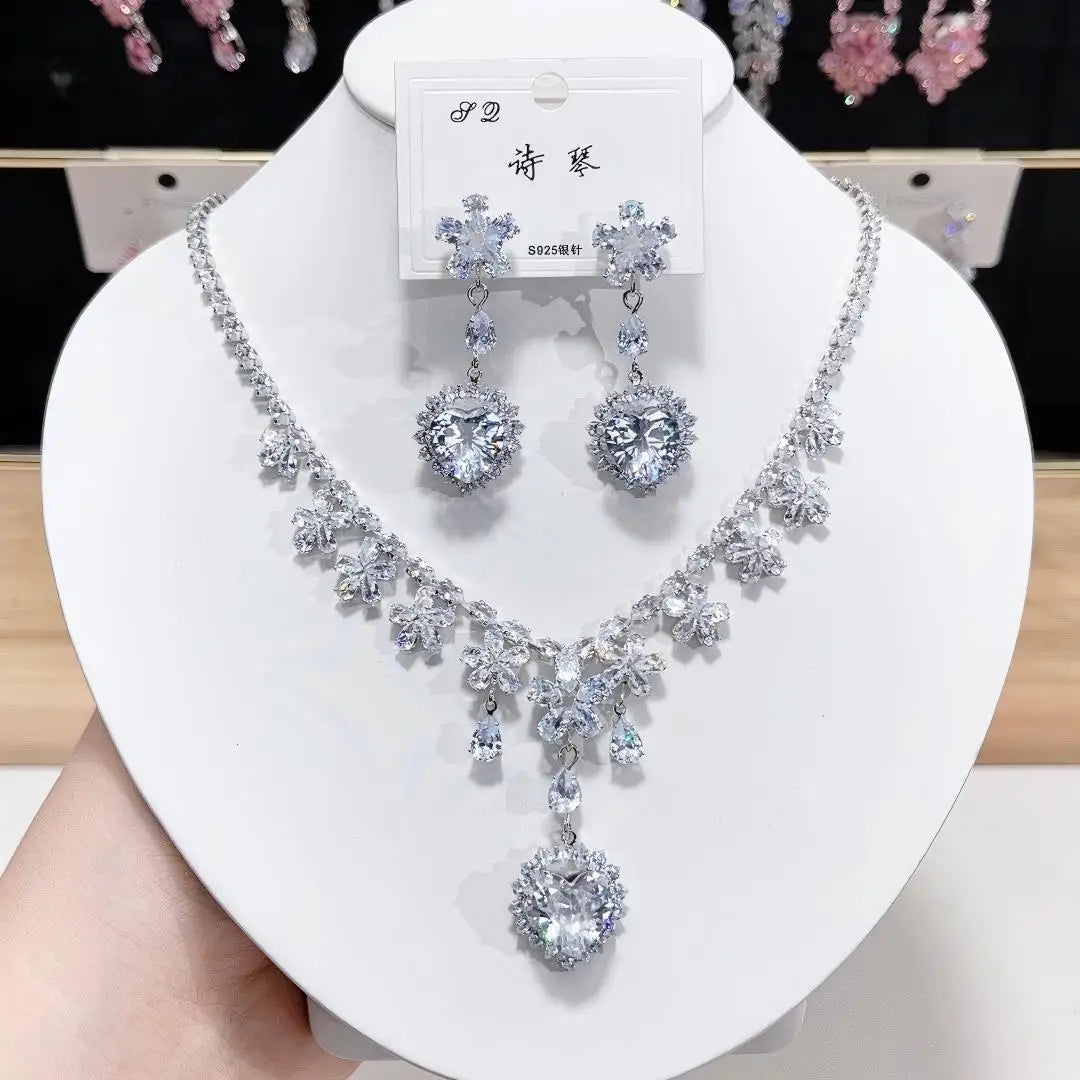 K052 Top Quality Luxury Exquisite Heart and Flower Zircon Necklace Earrings Set Women Elegant Jewelry Set for Party