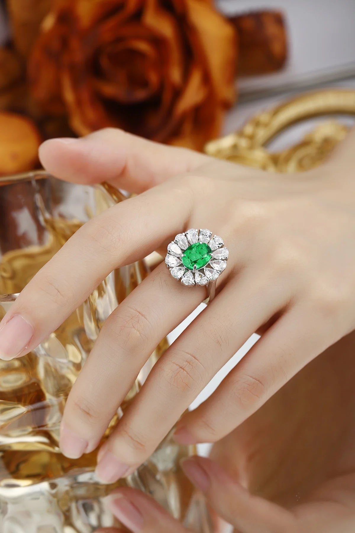 Gemfiori S925 Silver Cultivated Emerald Ring Main Stone: 2.17CT Side Stones:5.64CT Weight: 5.863g