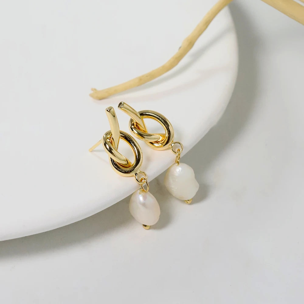 Natural Freshwater Baroque Pearl Earrings Korean Women's Luxury Jewelry Fashion Women's and Girls' Gifts GE1557